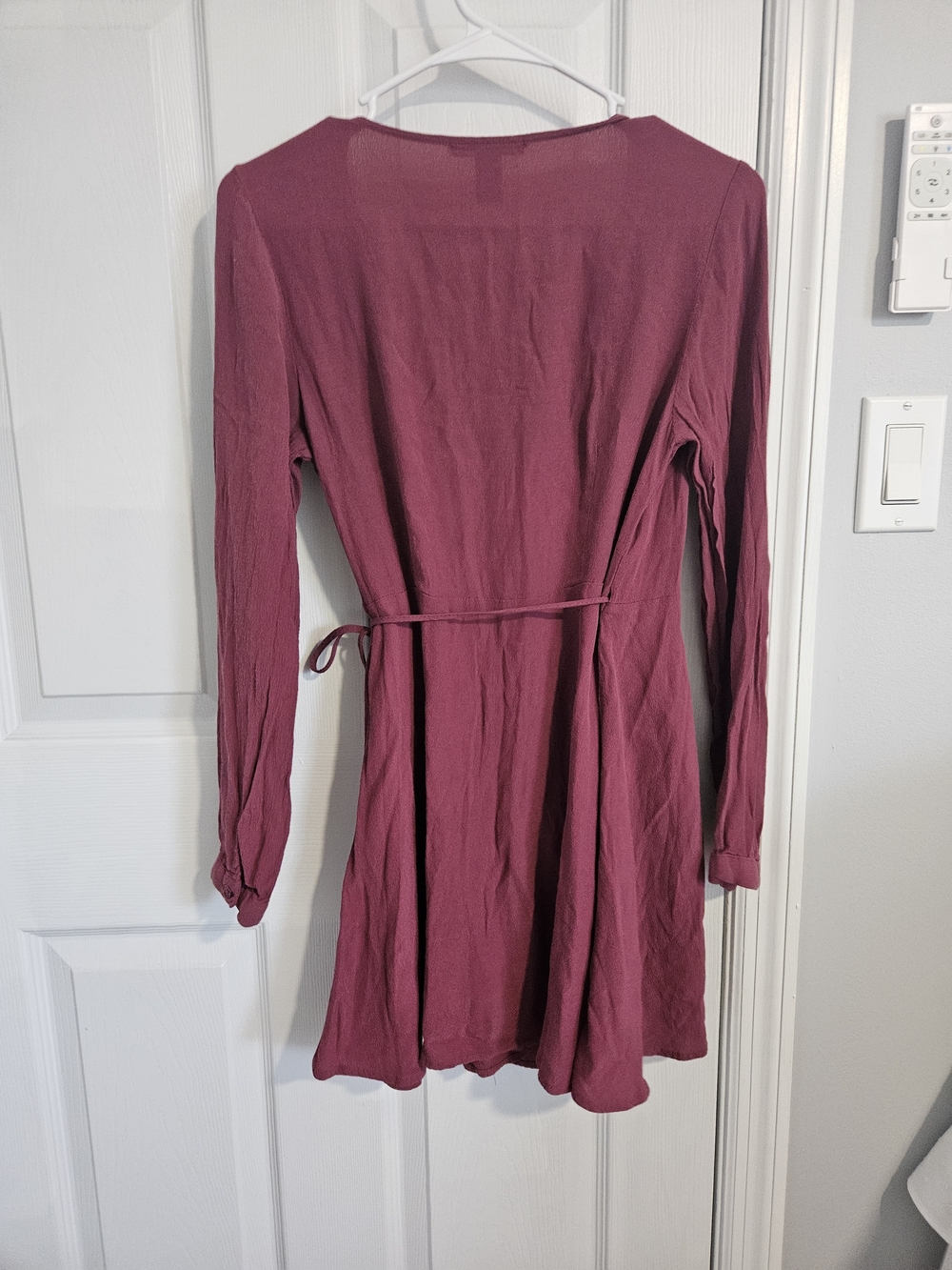 Women’s Plum V-Neck Long Sleeve Wrap Dress - Picture 10 of 10
